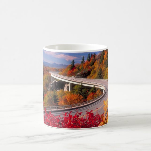 Tombez dans la tasse bleue du nord de route (Centre)