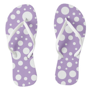 Tongs à taches violettes