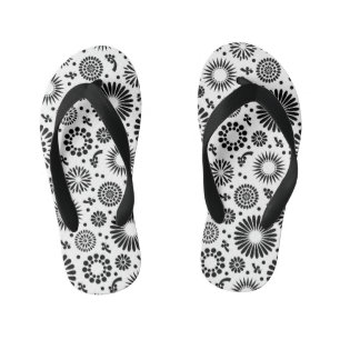 Tongs Enfants Boho fleurs Motif floral vectoriel noir et blanc