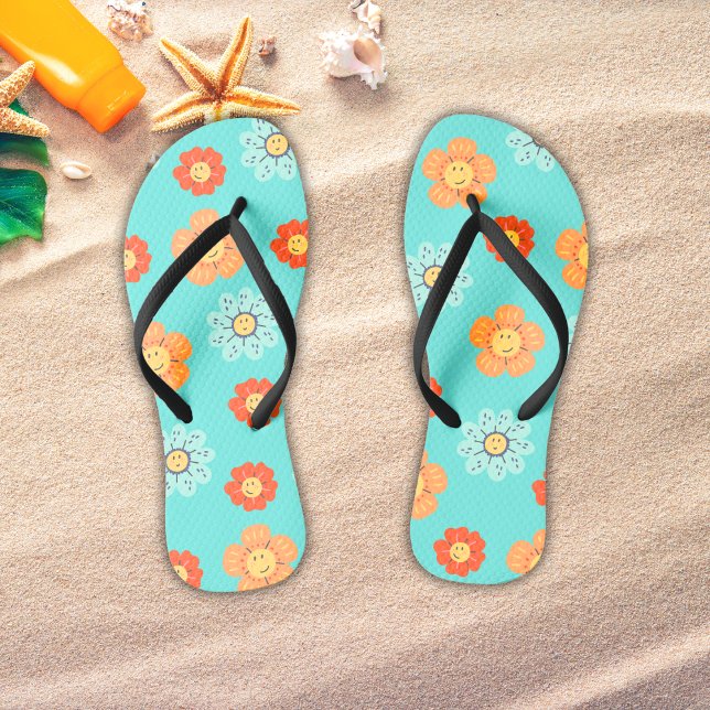 Tongs les années 70 marguerites florales colorées (Beach Flip Flops - Retro Floral Design. )