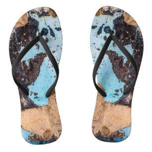 Tongs Mur bleu et porte