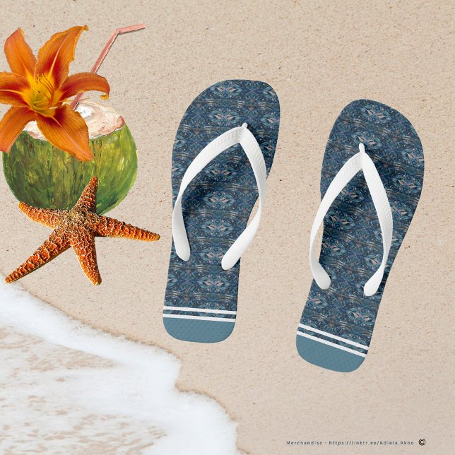 Tongs Sandales à rabat à rayure bleue de Poet Adiela Ako (Blue Stripe Flip-flops by Poet Adiela Akoo. Browse my store for more great gift & decor ideas)