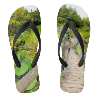 Tongs Tournes Lily Pond