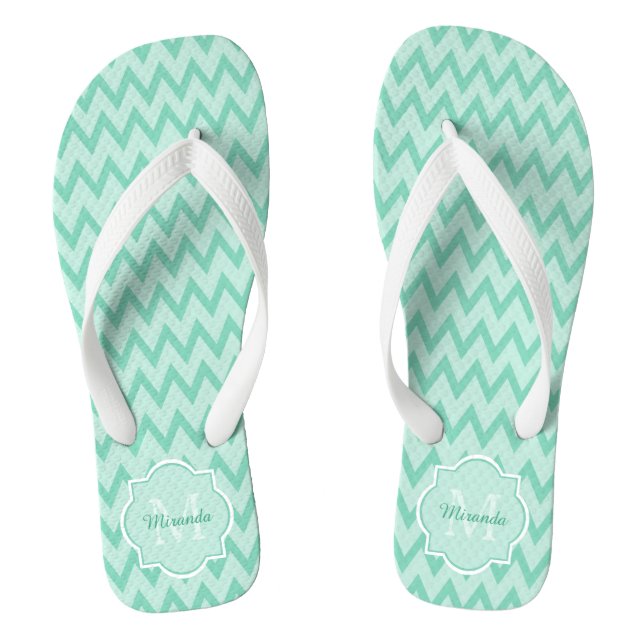 Tongs Trendy Mint Green Chevron Zigzag Nom et Monogramme (Semelle)