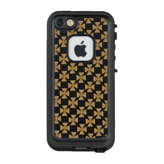 Top view of the hunt cartridges LifeProof FRÄ’ iPhone SE/5/5s case