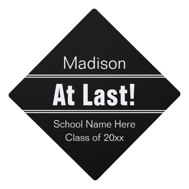 Toque De Diplômé À Dernier ! Funny Black and White Class of 2026 (Devant)