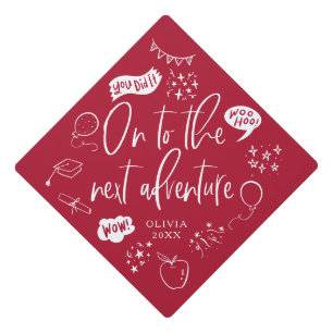 Toque De Diplômé À La Prochaine Aventure Quirky Icon Rouge