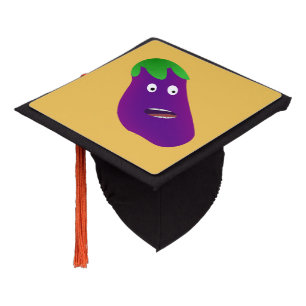 Toque De Diplômé Aubergine surprise par Kenneth Yoncich
