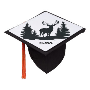 Toque De Diplômé Big Buck Among Pine Trees Vector Ajouter Année