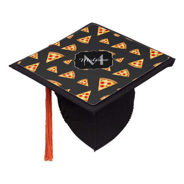 Toque De Diplômé Cool et amusante pizza tranches motif Monogram (Incliné)