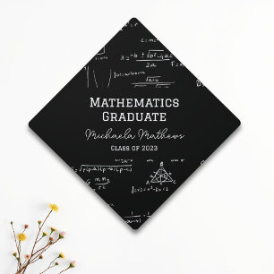 Toque De Diplômé Diplômé en mathématiques Classe de typographie