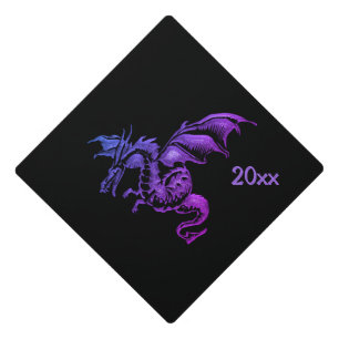 Toque De Diplômé Dragon Violet Volant Contre Année Noire