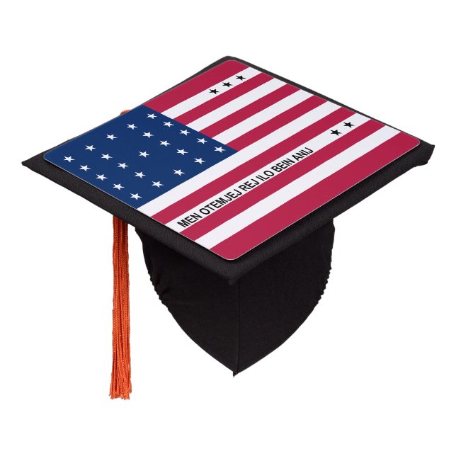 Toque De Diplômé Drapeau de l'atoll de Bikini Patriotique (Incliné)