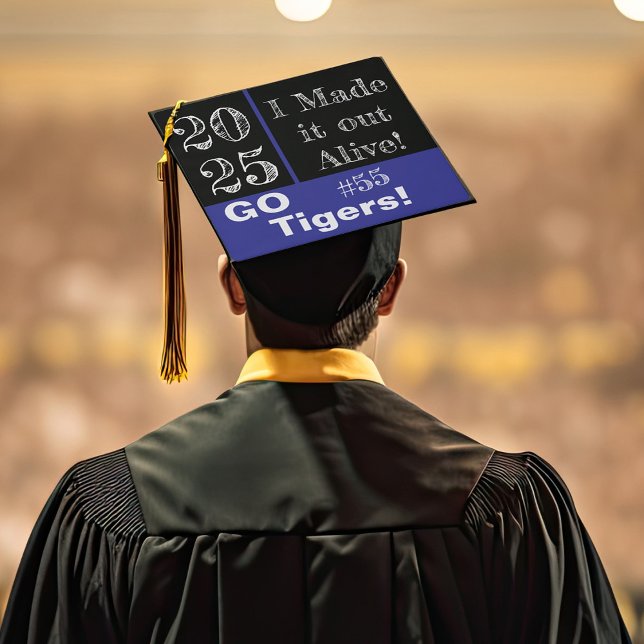 Toque De Diplômé Drôle Graduation 2025 (Man wearing funny graduation cap ai generated model)