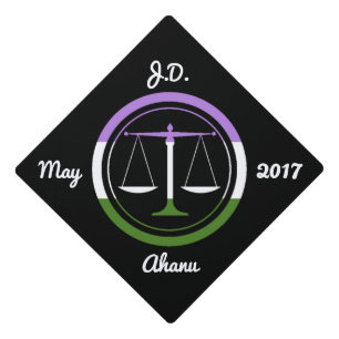 Toque De Diplômé Échelles juridiques de symbole de fierté faite s