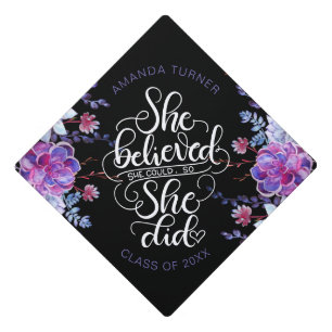 Toque De Diplômé Elle croyait qu'elle le pouvait, alors elle l'a fa