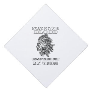 Toque De Diplômé Le sang indigène par les veines