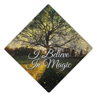 Toque De Diplômé Magical fireflies dreamy landscape I believe magic