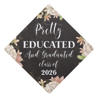 Toque De Diplômé Moderne Fleur Pretty Éduquée et Diplômée 2023