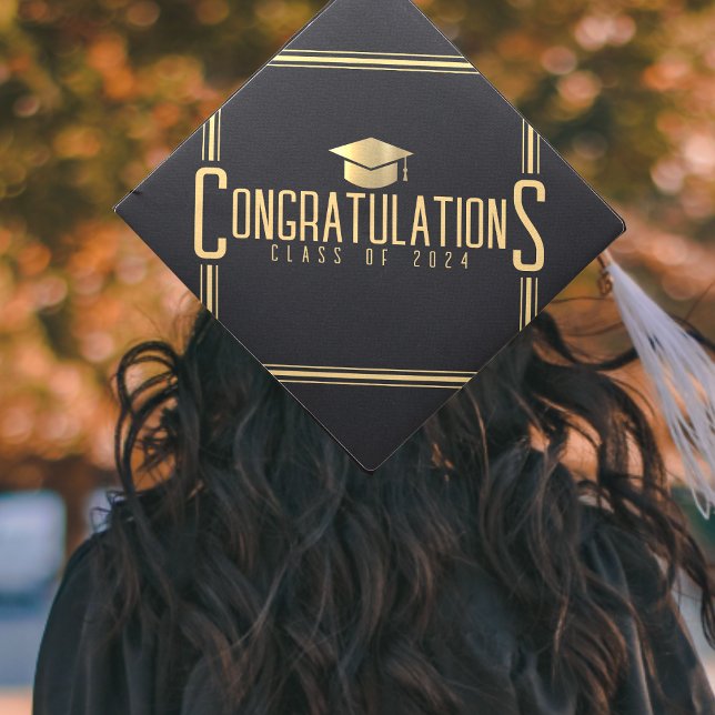 Toque De Diplômé Noir & Or Félicitations Classe De (Black & Gold Congratulations Class Of Graduation Cap Topper)