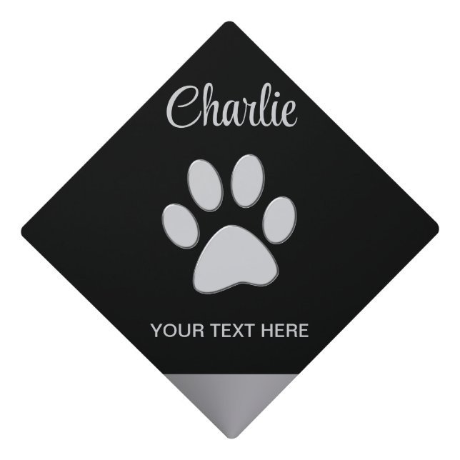 Toque De Diplômé Paw Chien Argent sur arrière - plan noir (Devant)
