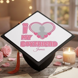 Toque De Diplômé Personnalisé J'aime mon petit ami – Ajouter une ph