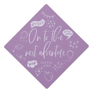 Toque De Diplômé Sur À La Prochaine Aventure Quirky Icon Purple