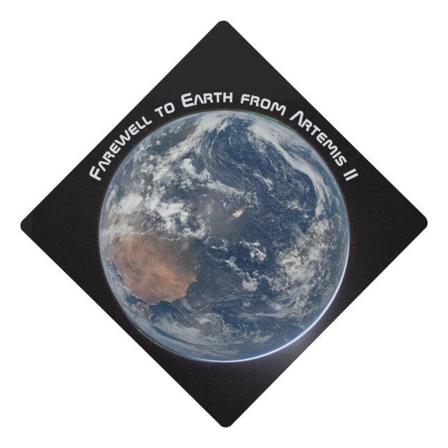 Toque De Diplômé Terre depuis Artemis II (Devant)