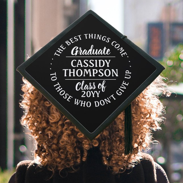 Toque De Diplômé Toute classe de devis Inspiration Année Noir et Bl (Créateur téléchargé)