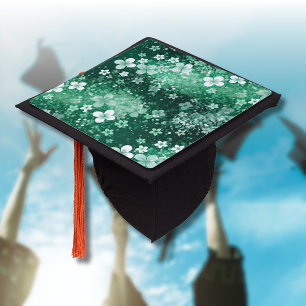 Toque De Diplômé Trèfles blancs et verts chic et pois sur fond vert