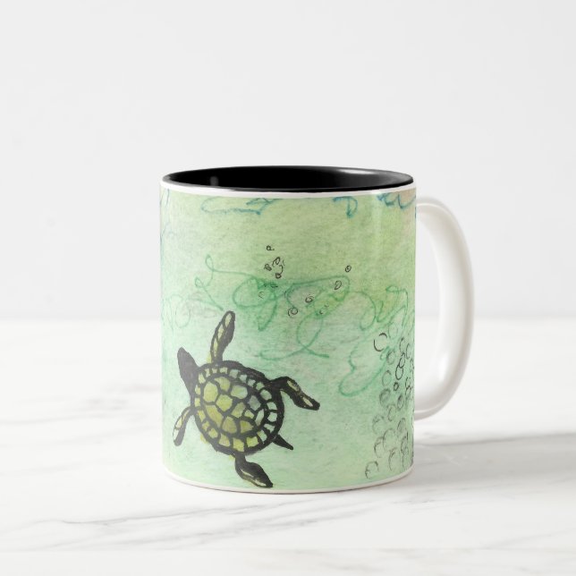 Tortue d'Odyssée sur une tasse de café (Devant droit)