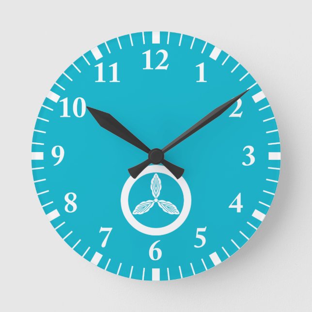 Tosa oak leaves in circle round clock (Front)