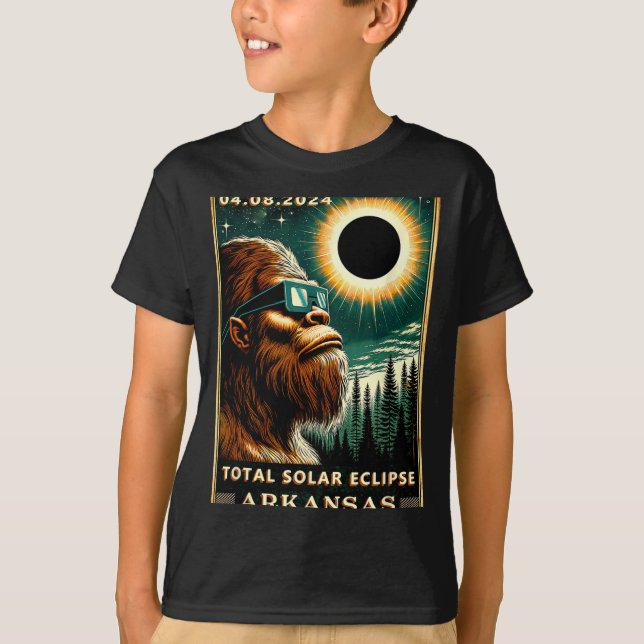 Total Solar Eclipse Arkansas - Bigfoot Eclipse Gle T-Shirt (Front)