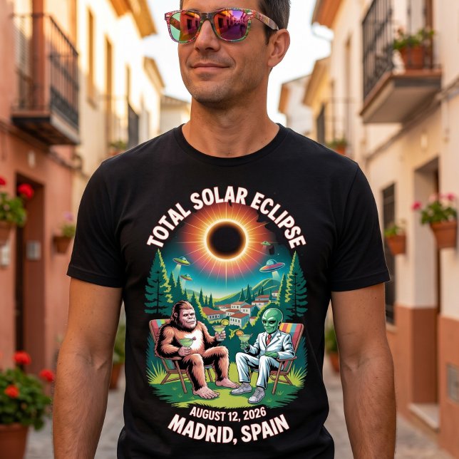 Total Solar Eclipse August 12,2026 Madrid Spain  T-Shirt (Creator Uploaded)
