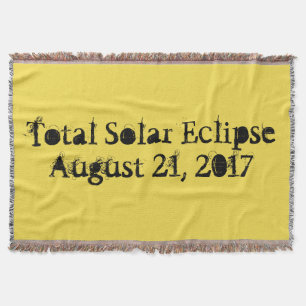 Total solar eclipse August 21, 2017 Throw Blanket