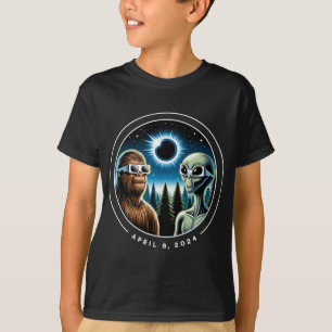 Total Solar Eclipse Funny Bigfoot Alien April Date T-Shirt