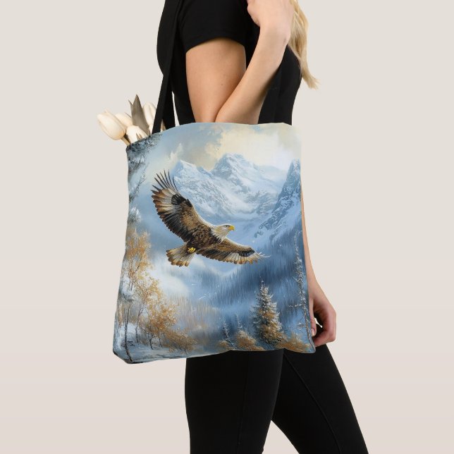 Tote Bag Aigle dans le paysage neigeux (De près)