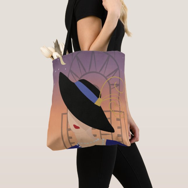 Tote Bag Art Déco des années 1930 Femme en Casquette avec C (De près)