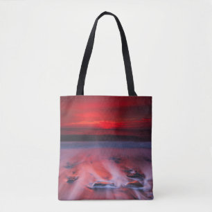 Tote Bag Aube au-dessus de la mer orageuse