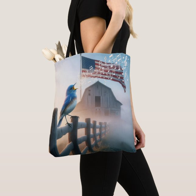 Tote Bag Bluebird Chante En Mist Avec Drapeau Américain (De près)