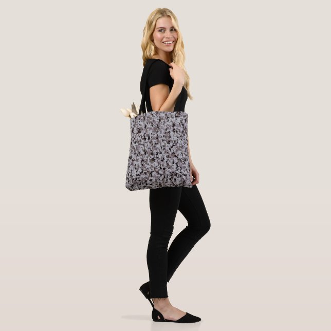 Tote Bag Camo numérique – Motif de camouflage SM gris-noir (Sur le modèle)
