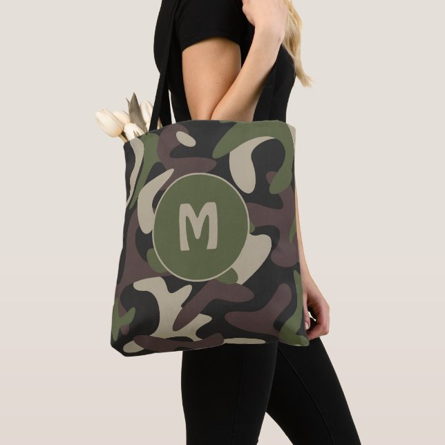Tote Bag Camouflage militaire Vert Motif Brown Monogramme (De près)