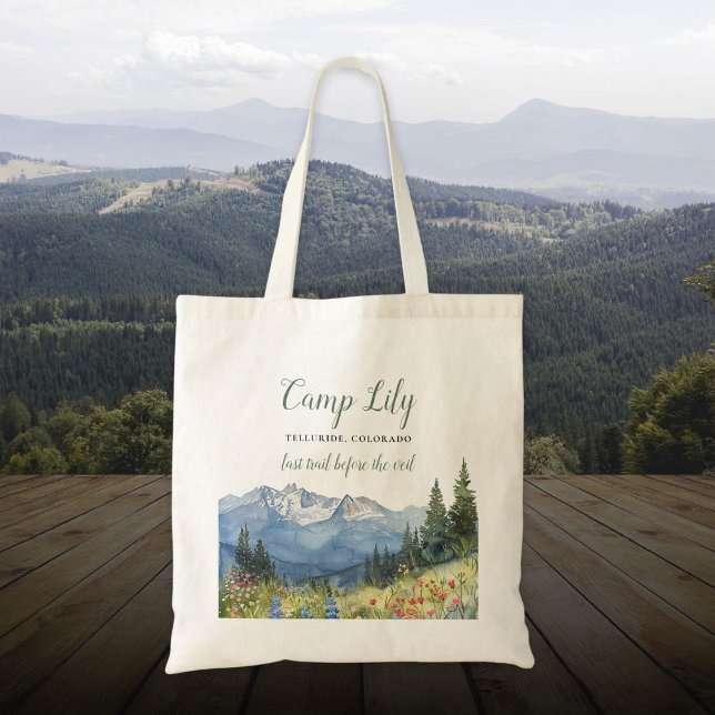 Tote Bag Camp de vacances de Bachelorette Mountain randonné (Camp Bachelorette Mountain Hiking Weekend Party Tote Bag)