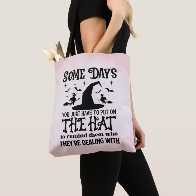 Tote Bag Certains jours, il faut porter l'Halloween Casquet (De près)