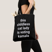 Cette dame de chat sans enfant vote le kamala text