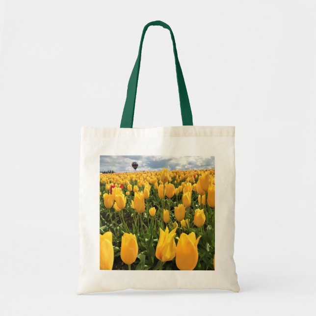 Tote Bag Champ de tulipe jaune avec ballon à air chaud (Devant)