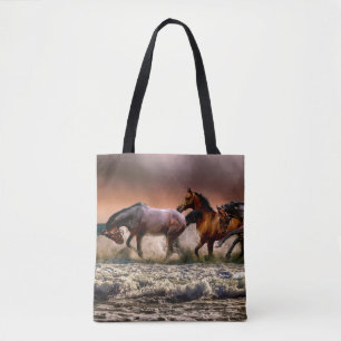Tote Bag Chevaux courir dans le Surf océanique au coucher d