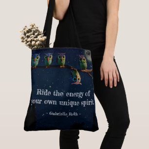 Tote Bag Chouette qui est différent avec un collage de devi