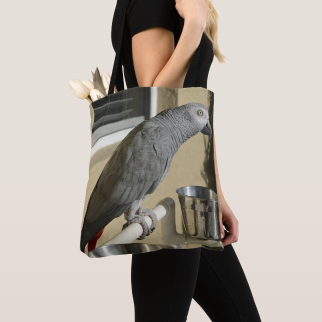 Tote Bag Congo : Le perroquet gris africain sur pied (De près)