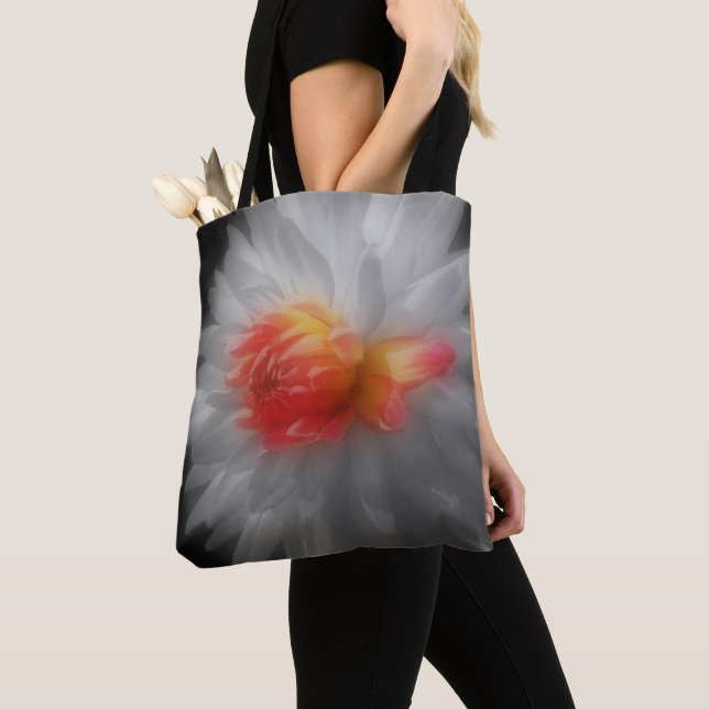Tote Bag Couleur partielle de la fleur rouge Dahlia (De près)
